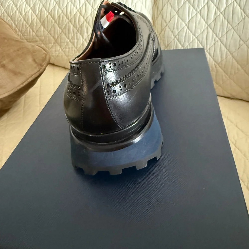 LEIZILEI Black Leather Oxford Shoes with Brogue Detailing - Picture 7 of 12